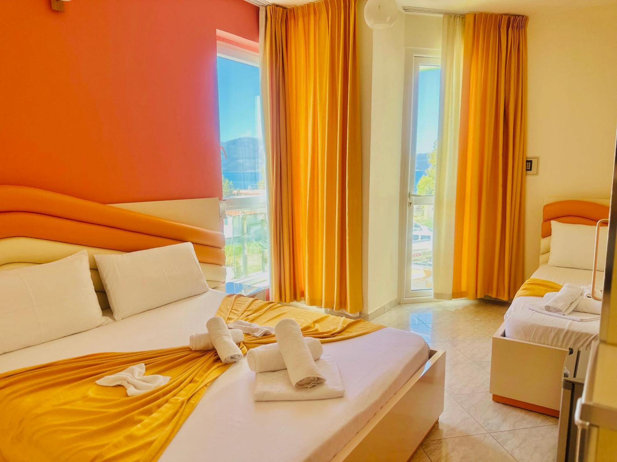 Hotel Garden Radhime Luaran gambar